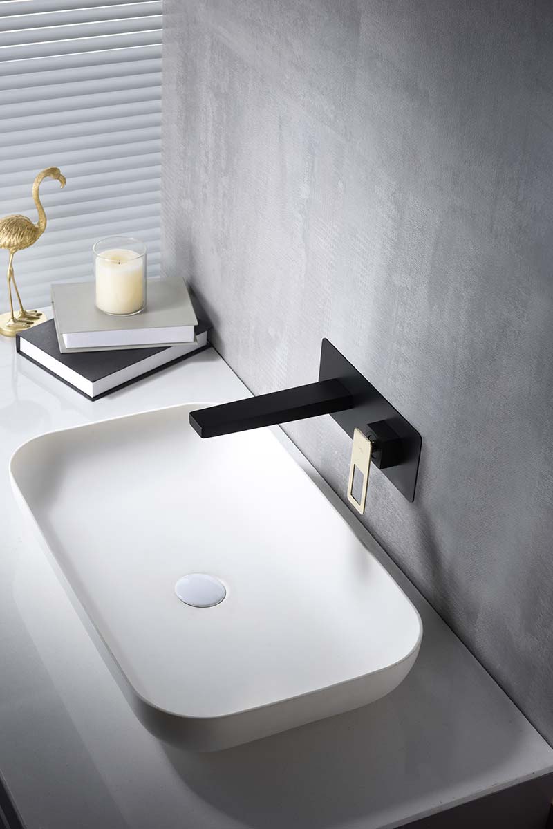 Grifo de lavabo empotrado negro oro serie Suecia