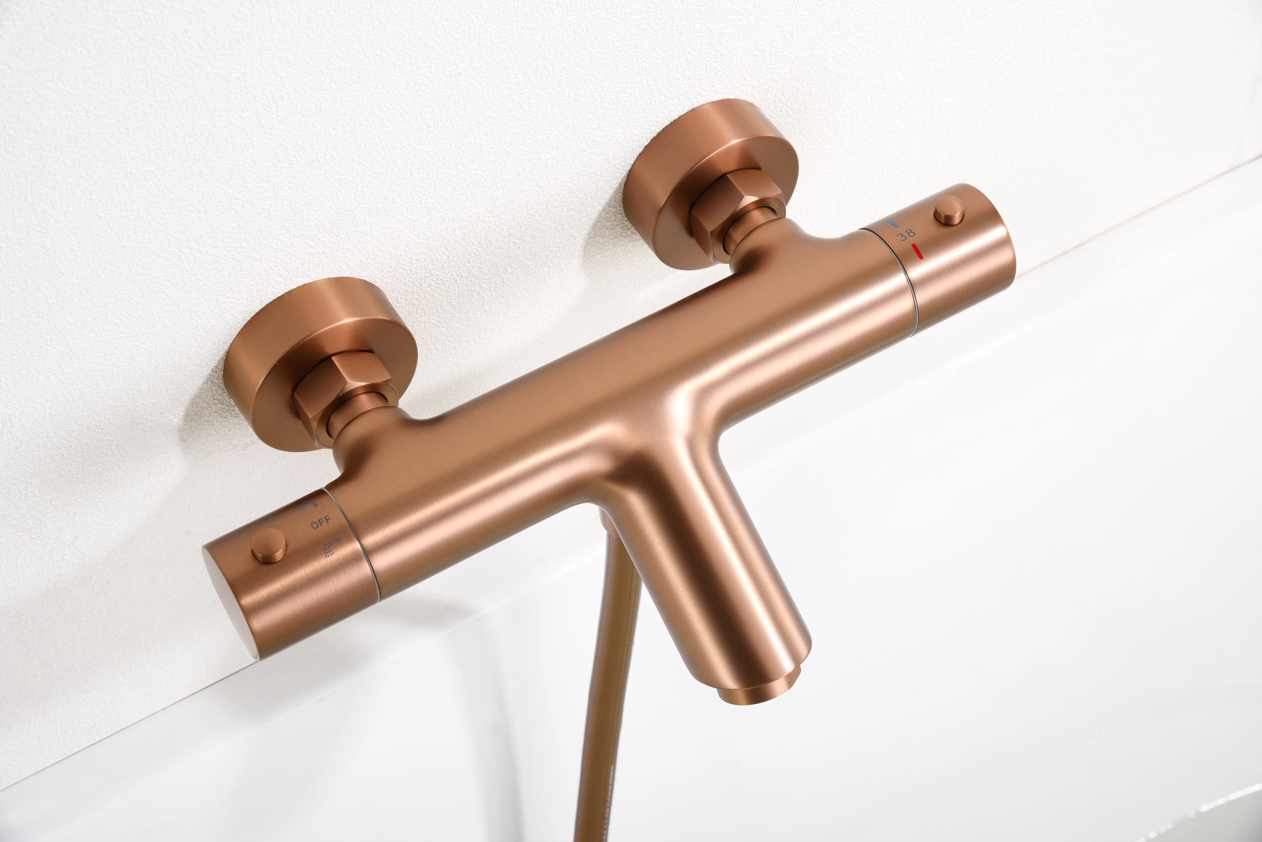 Grifería baño y ducha termostático oro rosa cepillado serie Monza