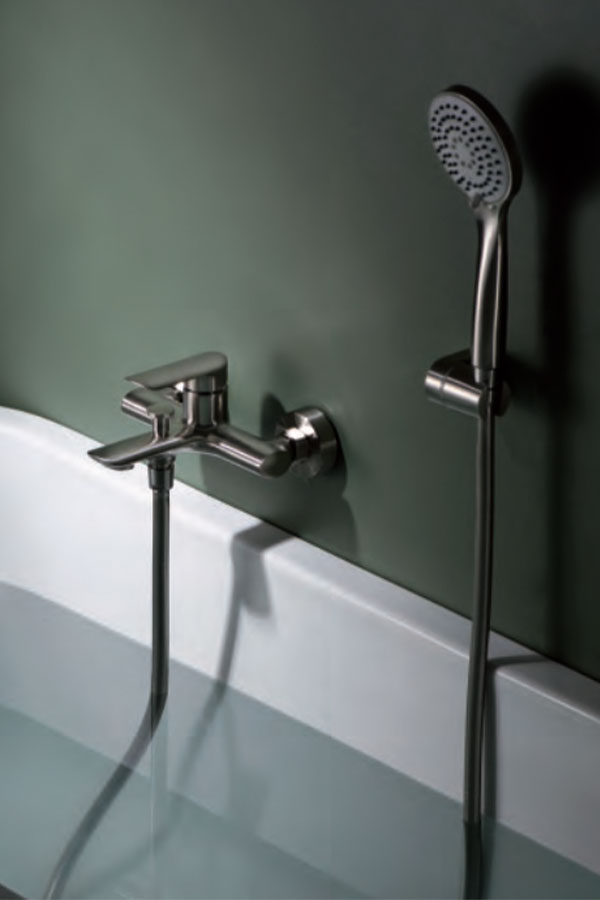 Grifería de baño y ducha monomando níquel cepillado serie Ural