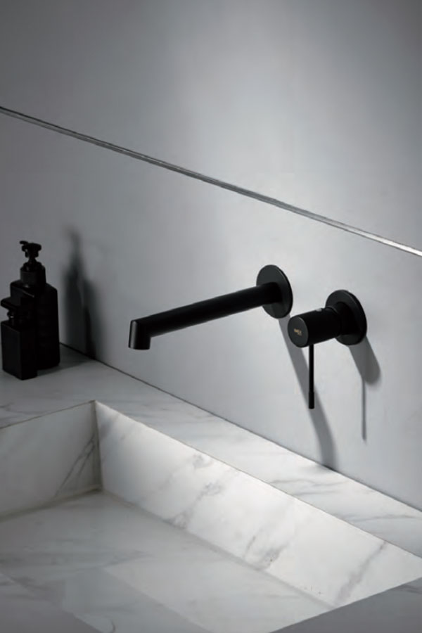 Grifo de lavabo monomando empotrado negro mate serie Line